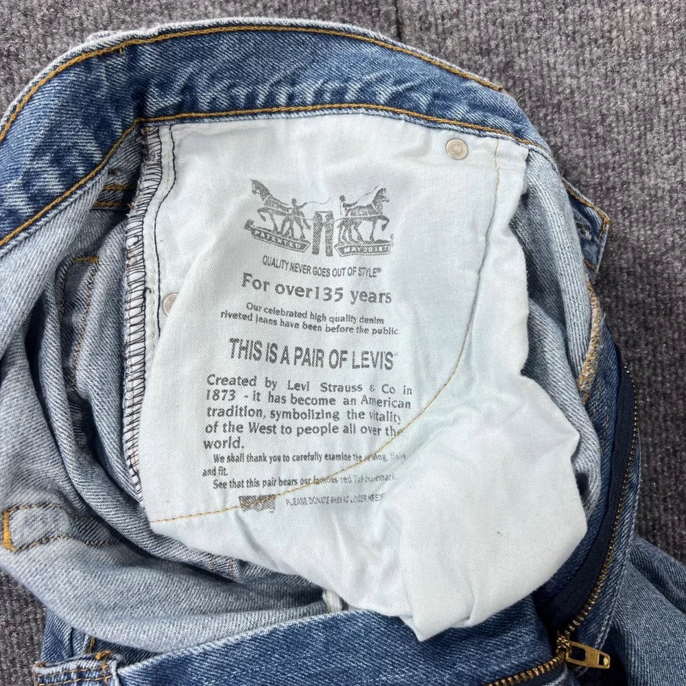Levi‎ Strauss 560 Jeans Mens 36x30 Light Wash Relaxed Fit Denim Pants